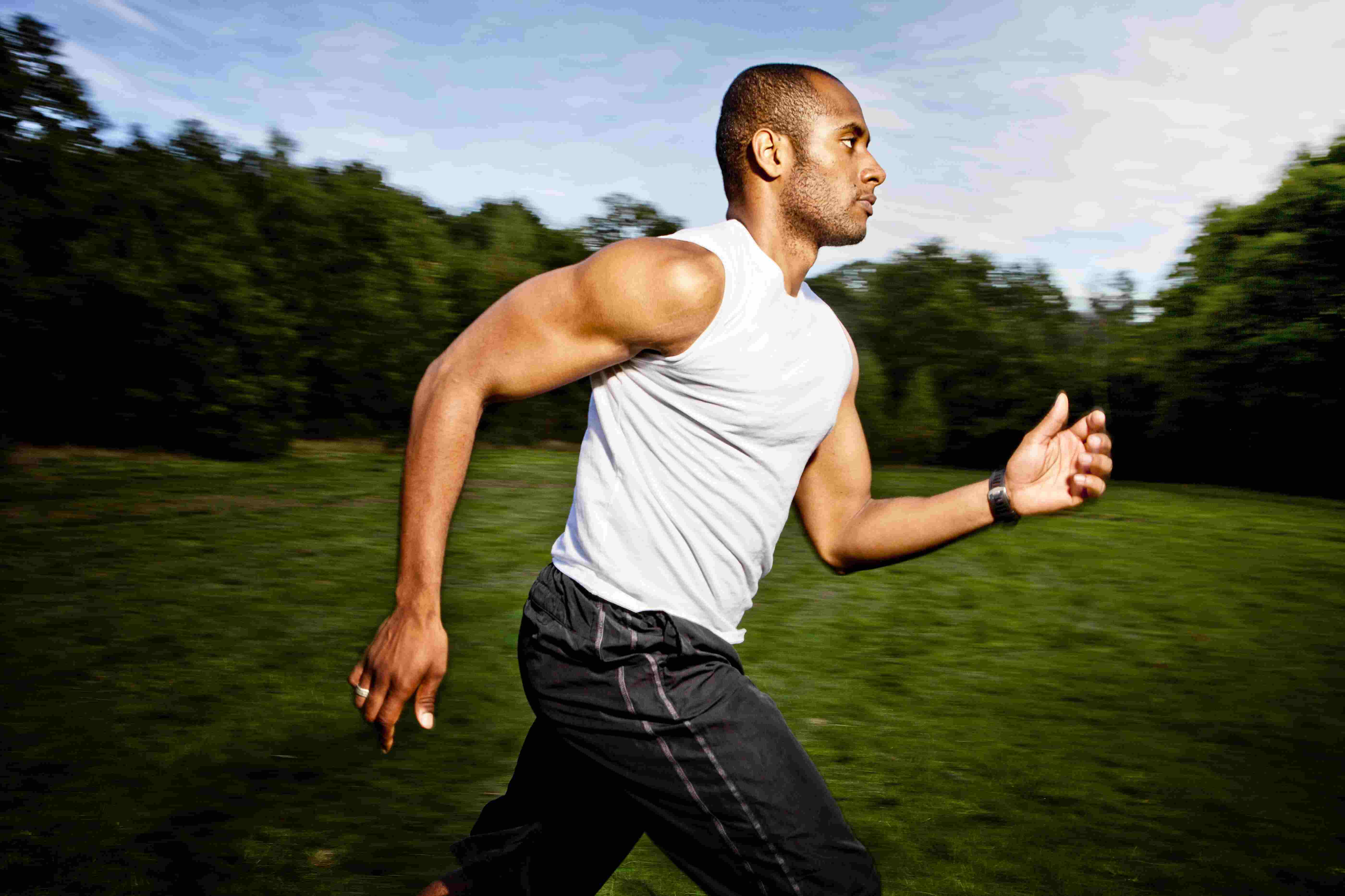 man-jogging-in-woods-2026-01-09-09-12-14-utc man-jogging-in-woods-2026-01-09-09-12-14-utc